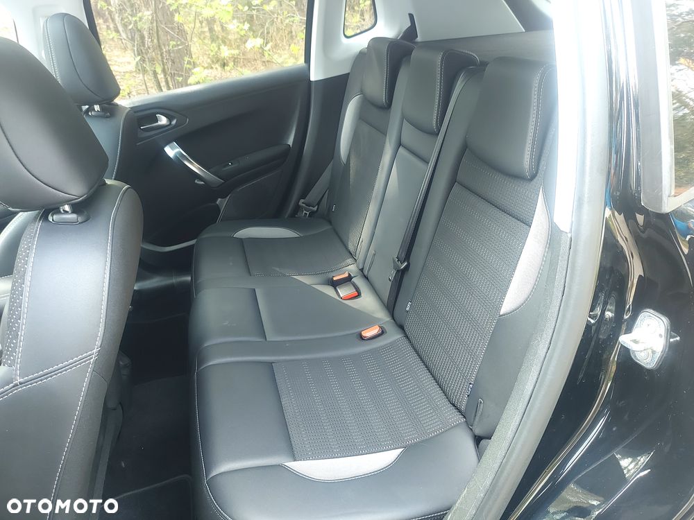 Peugeot 2008 1.2 Pure Tech Active S&S EAT6 - 8