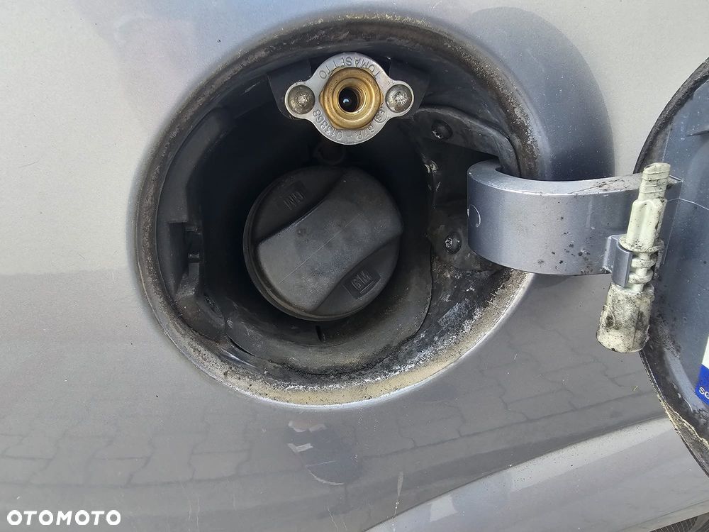 Opel Meriva - 8