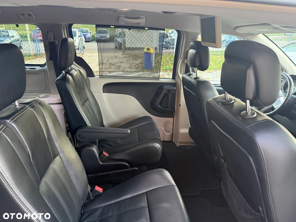 Chrysler Town & Country 3.6 Touring - 20