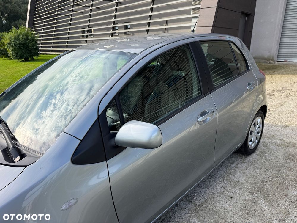 Toyota Yaris 1.0 Luna A/C - 14