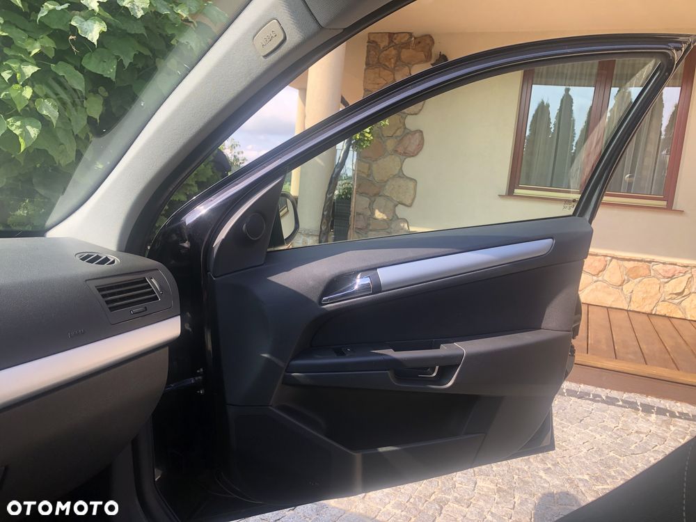 Opel Astra 1.4 EcoFLEX Design Edition - 29