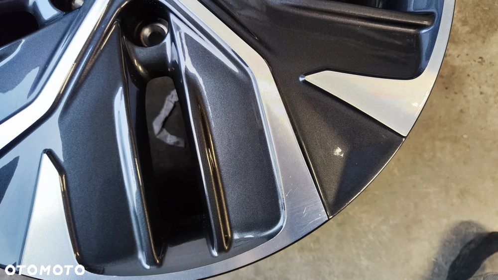 Kia EV6 21- Felga Aluminiowa 19 cali 7,5Jx19H2 ET 54,5 5x114,3 52910-CV110 - 3