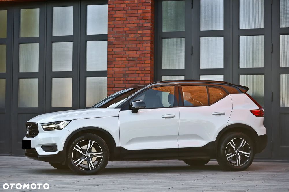 Volvo XC 40 D4 AWD Geartronic R-Design - 8