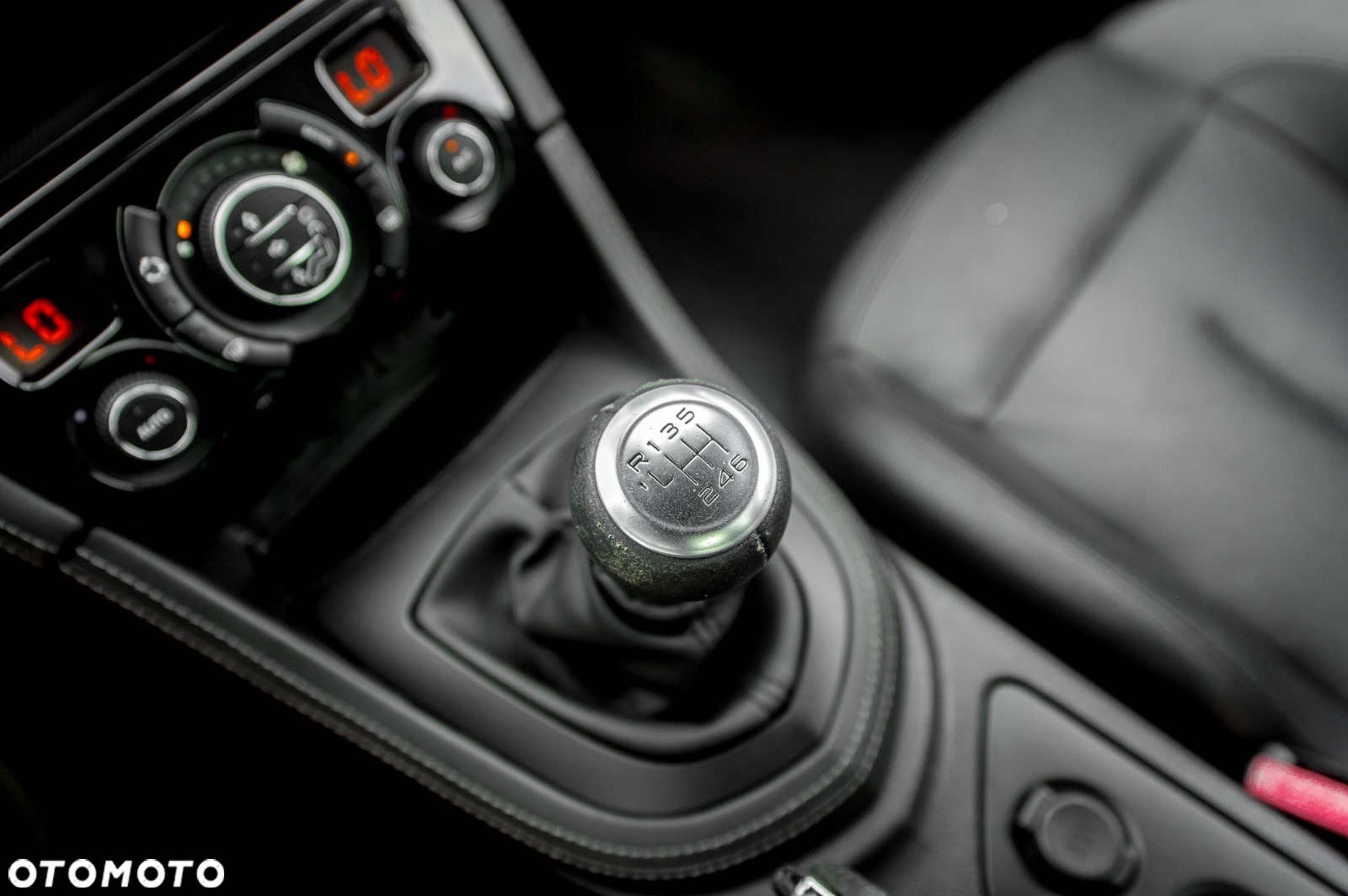 Peugeot RCZ 1.6 200 THP - 30