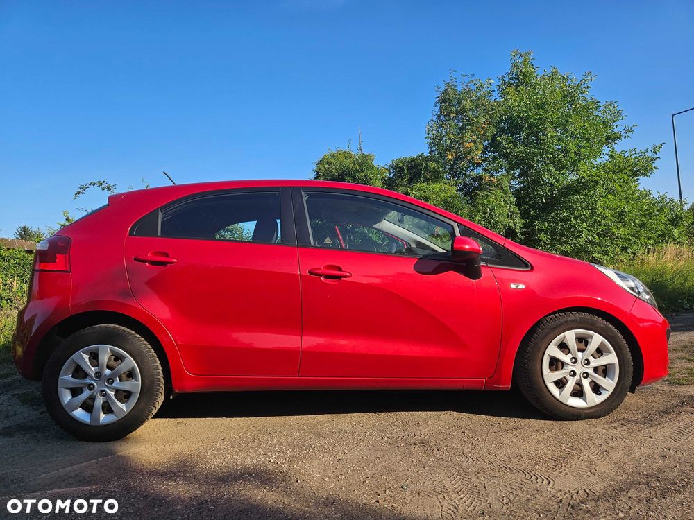 Kia Rio - 3