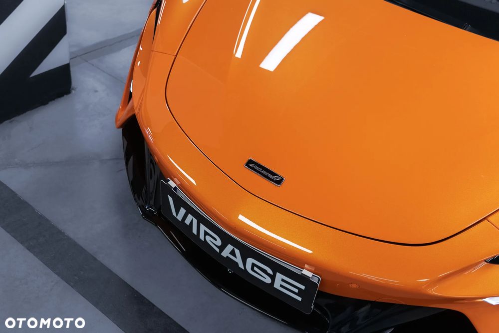 McLaren Artura - 15