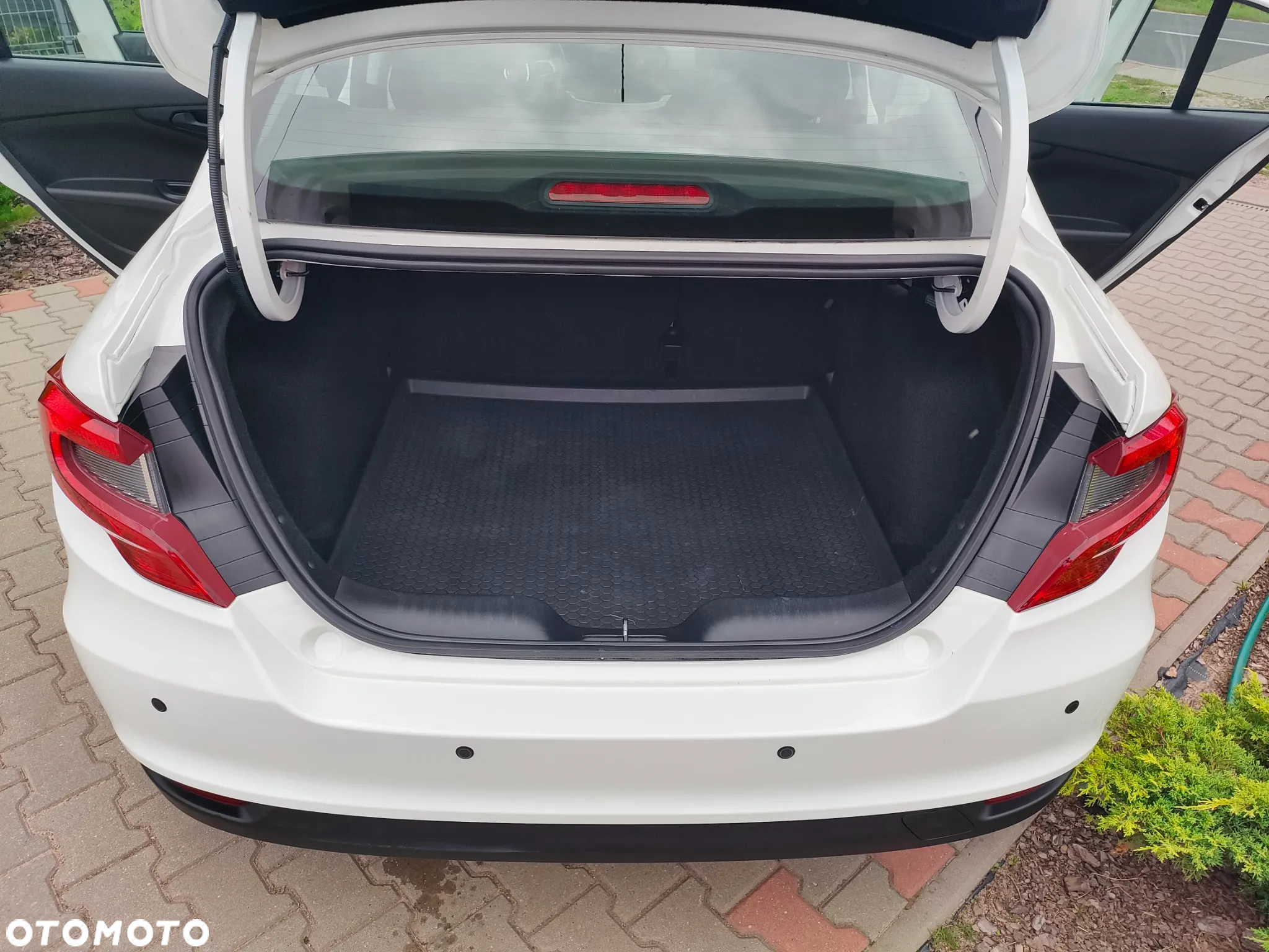 Fiat Tipo 1.4 16v Easy - 25