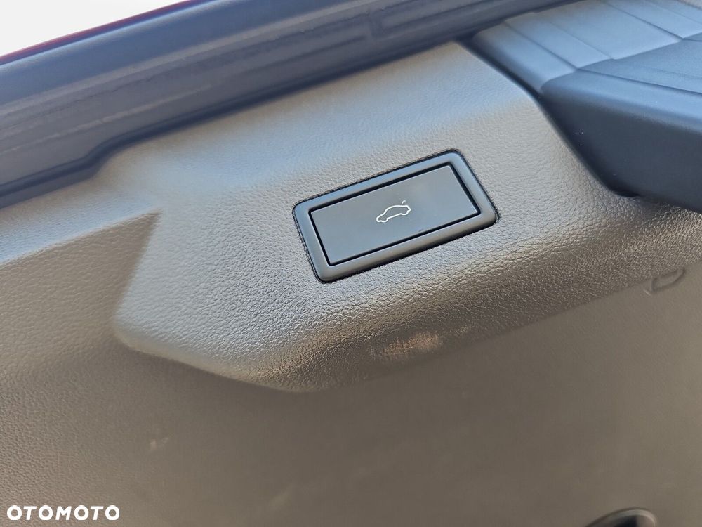 Volkswagen Multivan 2.0 TDI L1 Style DSG - 23