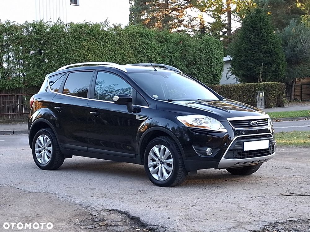 Ford Kuga 2.0 TDCi 2x4 Titanium - 4