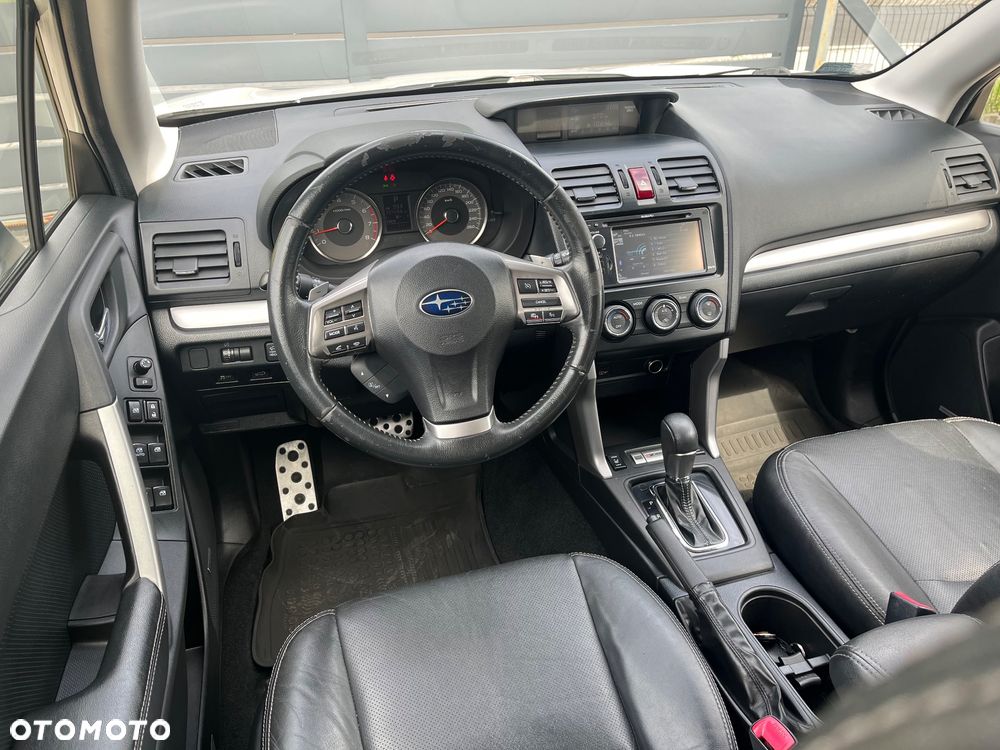 Subaru Forester 2.0XT Platinum Lineartronic EU6 - 23