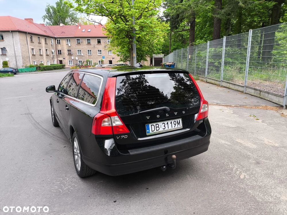 Volvo V70 D3 Momentum - 19