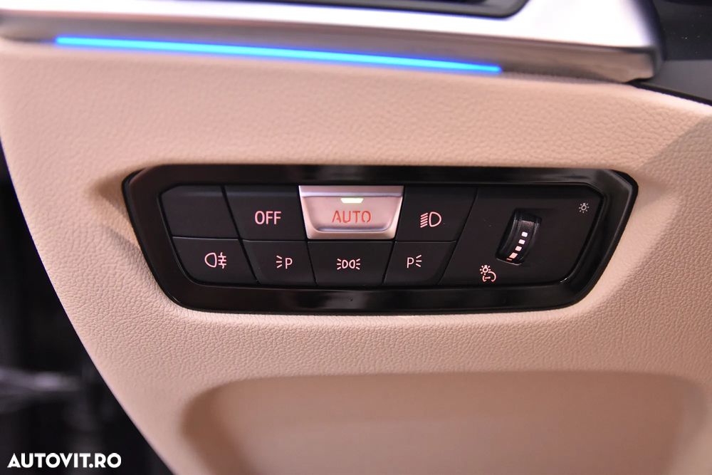BMW Seria 3 330e xDrive AT PHEV - 15