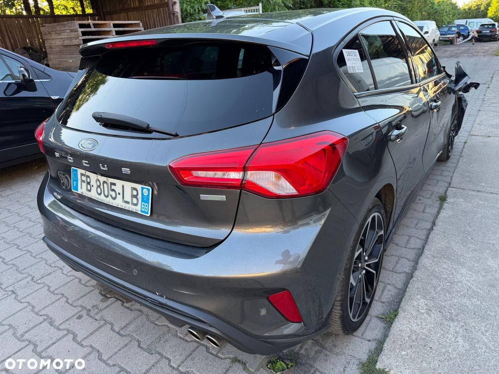 Ford Focus - 38