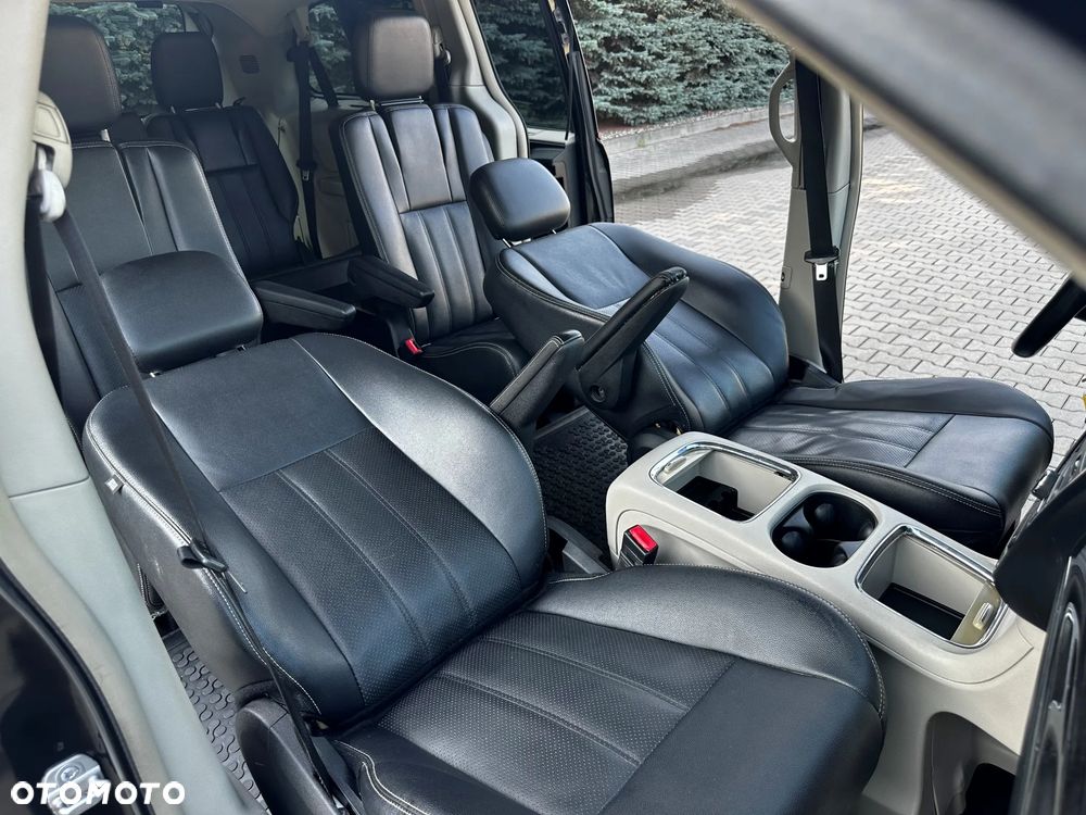 Lancia Voyager 2.8 Multijet 16v Platinum - 22