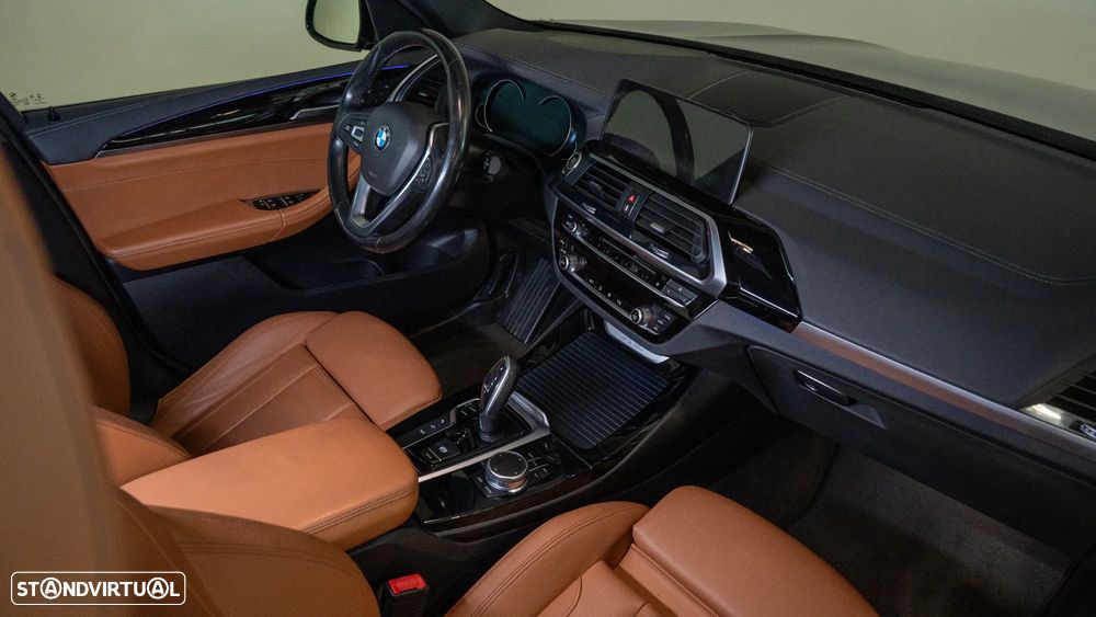 BMW X3 20 d xDrive Line Luxury - 6