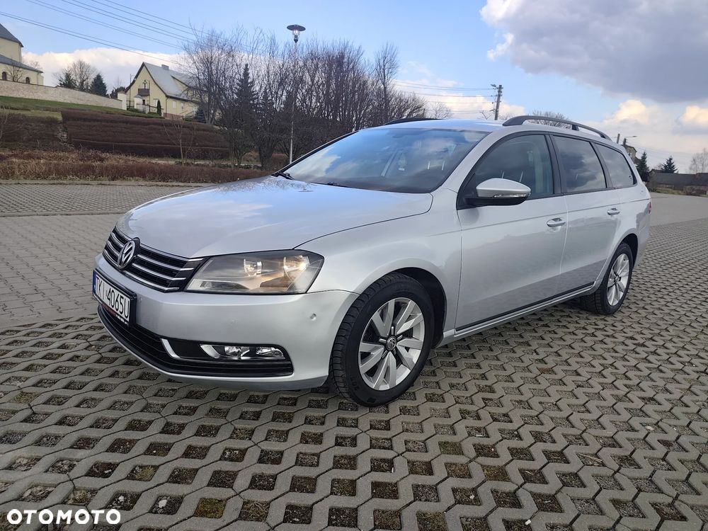 Volkswagen Passat 1.6 TDI Comfortline - 1