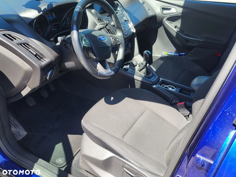 Ford Focus 1.6 Trend - 6