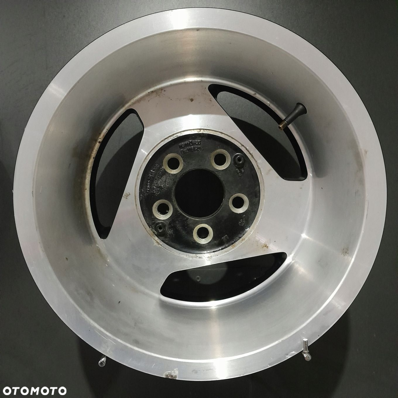 Felgi 15 5x114,3 Remotec 9Jx15 ET-26 F505086-42 - 5