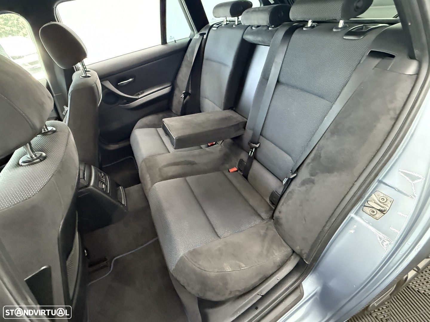 BMW 320 d Touring xDrive - 9