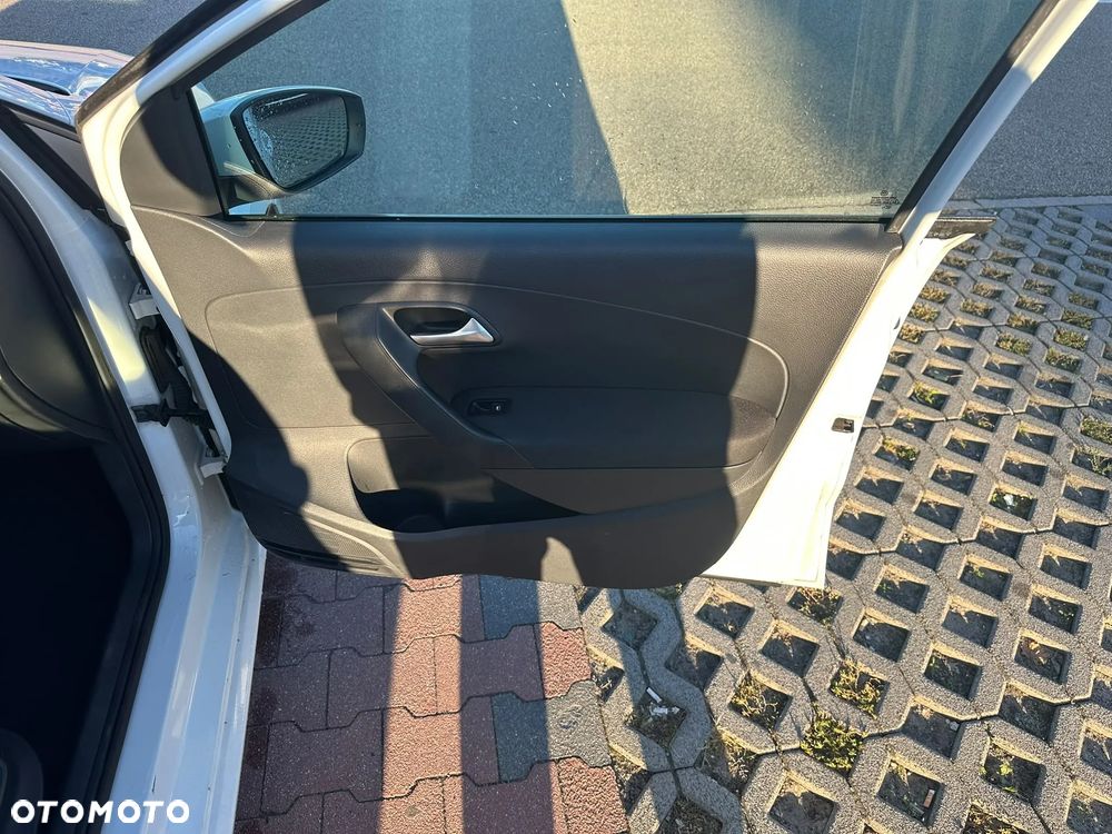 Volkswagen Polo - 13