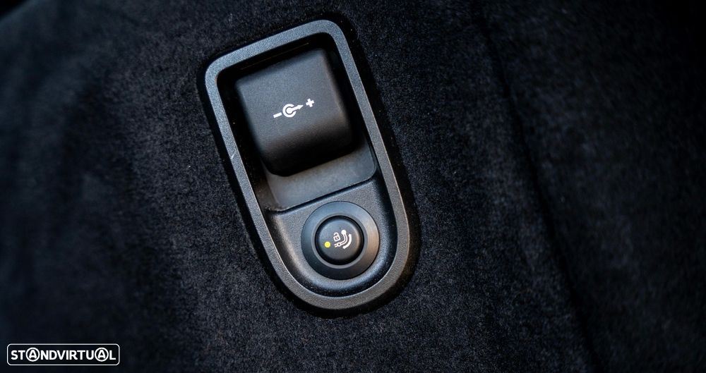 BMW M550d xDrive Auto - 21