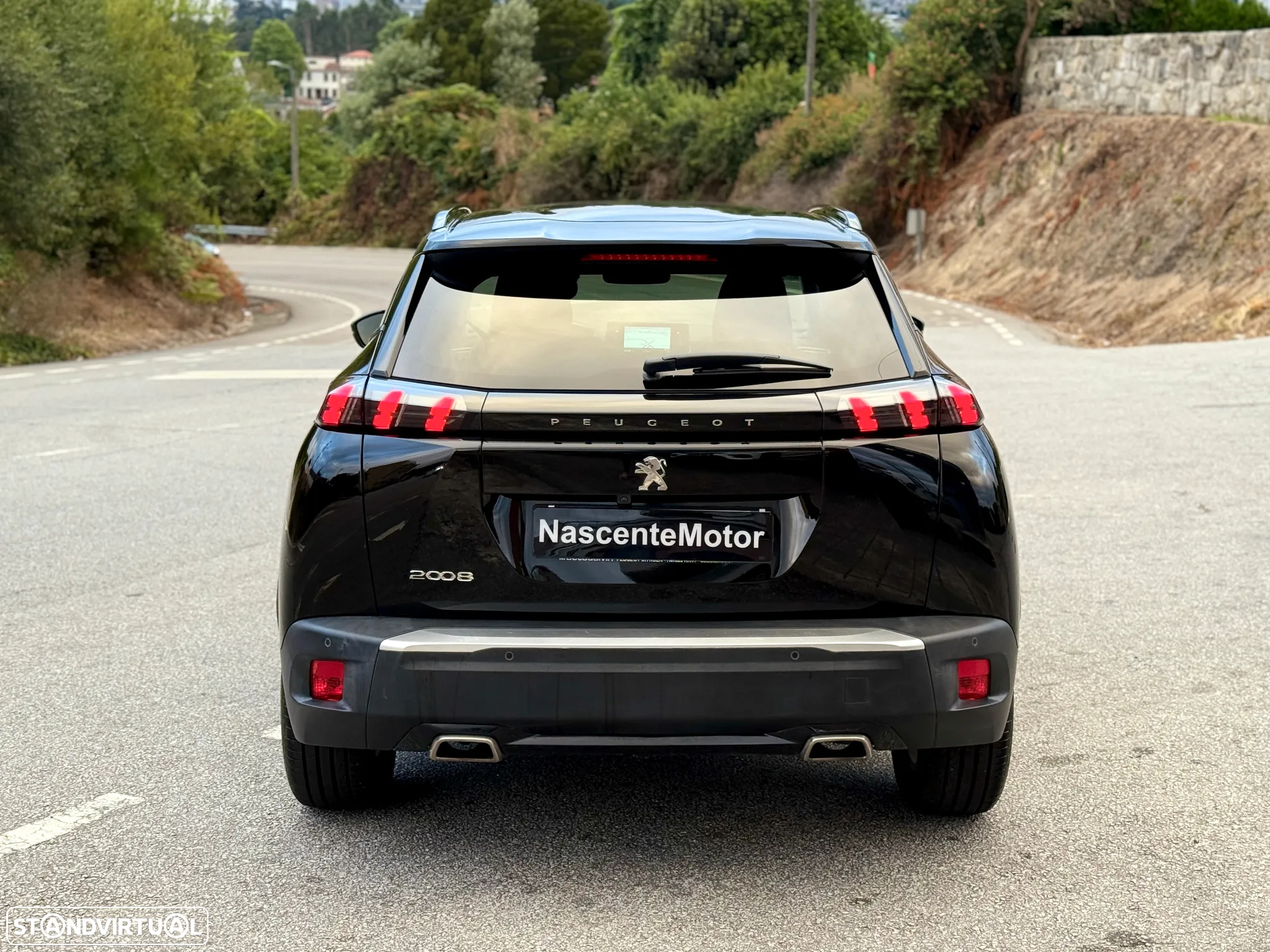 Peugeot 2008 PureTech 130 EAT8 Allure - 12