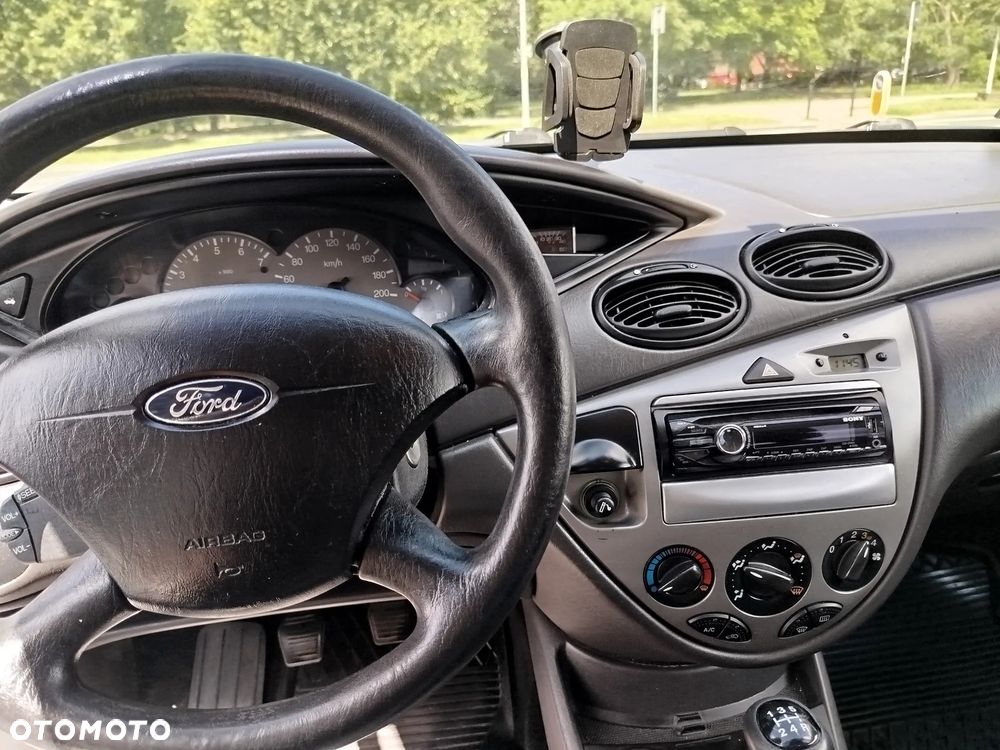 Ford Focus - 12