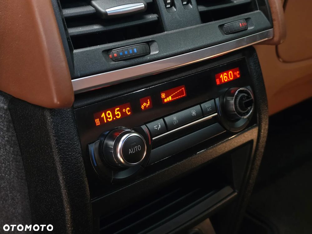 BMW X6 M50d - 28