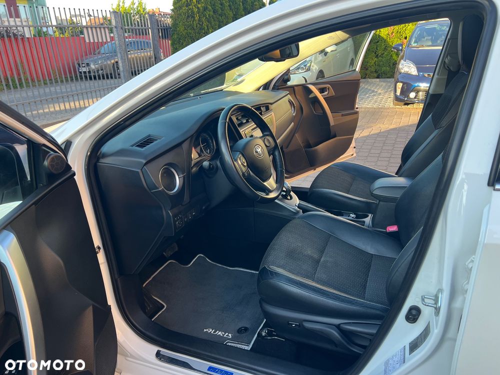 Toyota Auris 1.8 HSD Prestige NAVI - 16