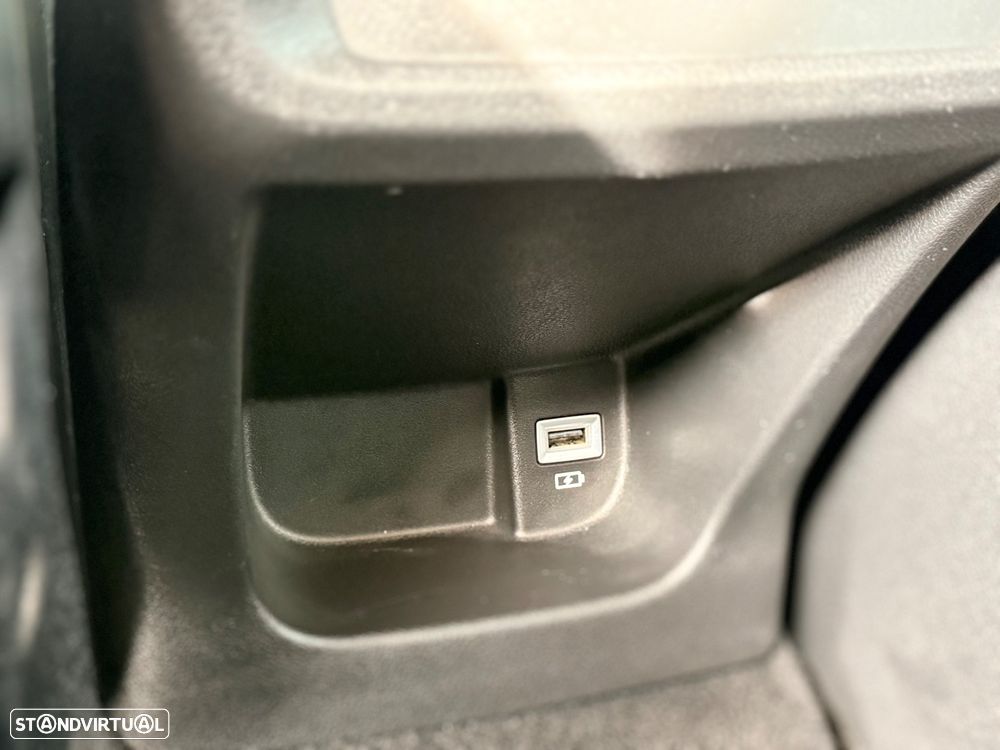 Peugeot e-Rifter 50 kWh Long Allure Pack - 26