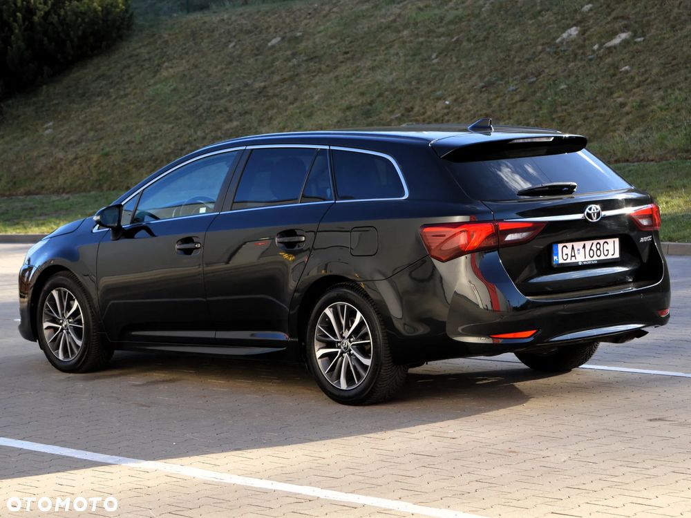 Toyota Avensis 2.0 Prestige MS - 4