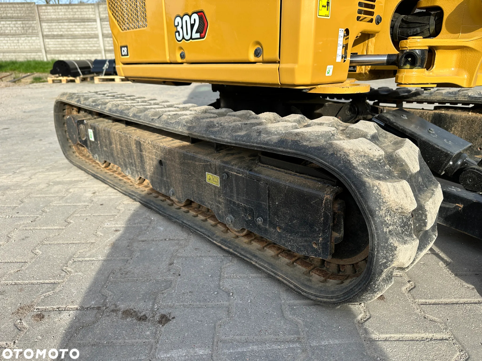 Caterpillar 302 - 27