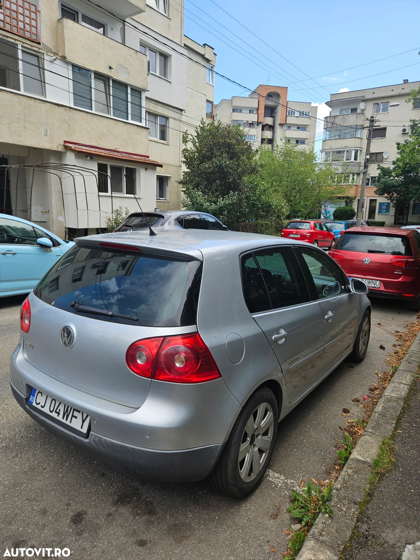 Volkswagen Golf - 2