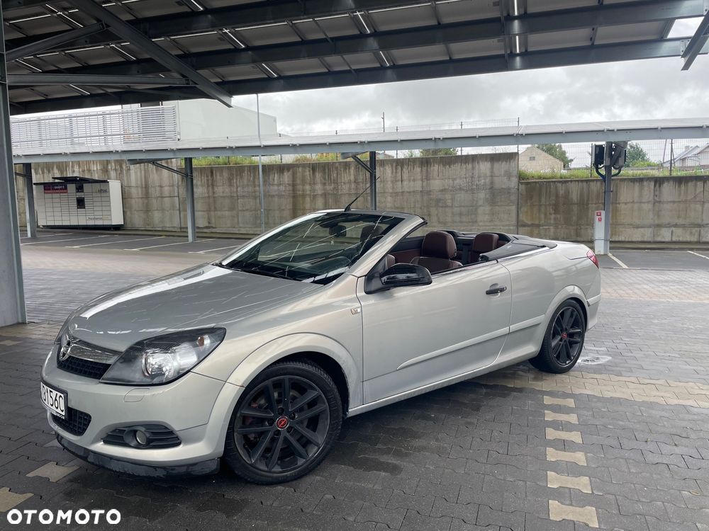 Opel Astra 1.6 T Cosmo - 3