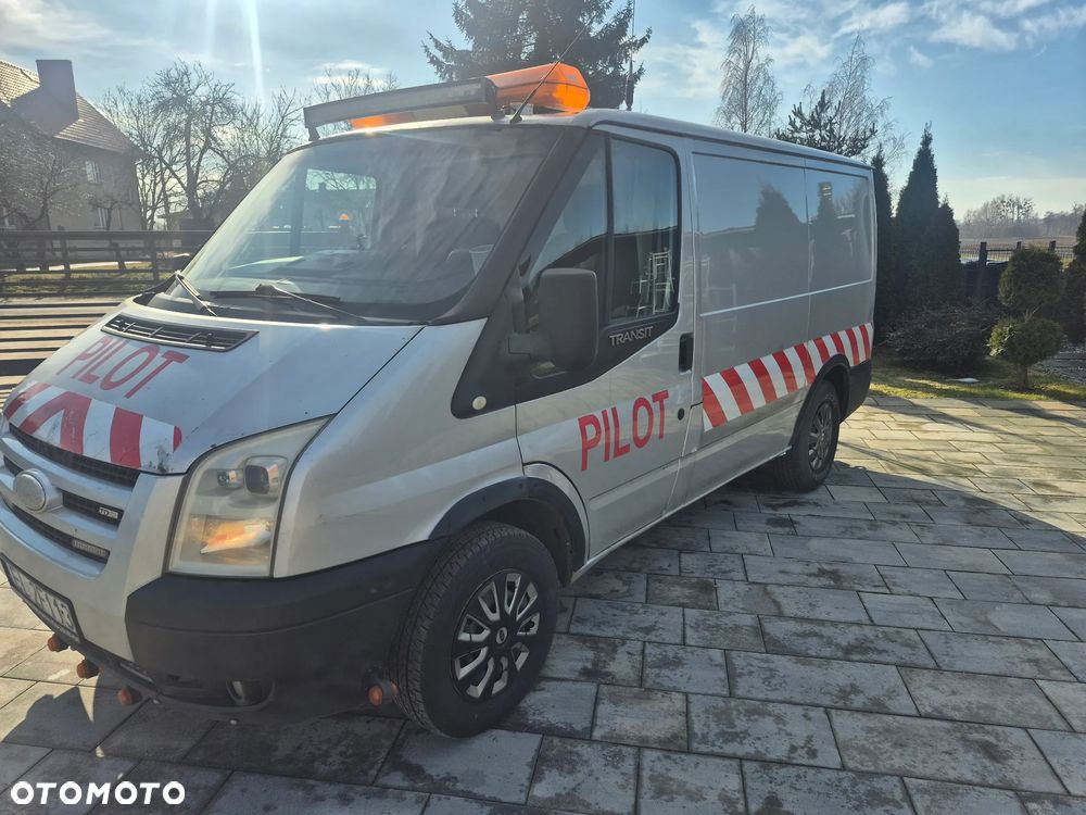 Ford Transit - 1