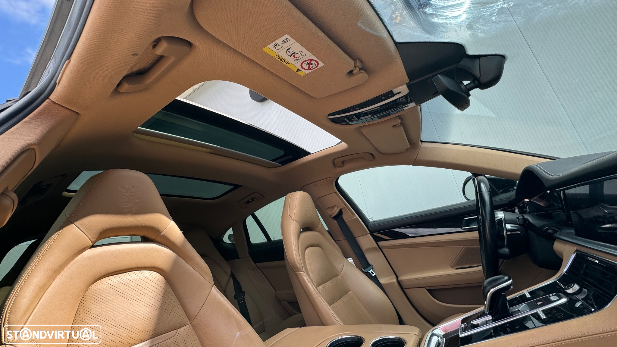 Porsche Panamera 4 E-Hybrid - 11