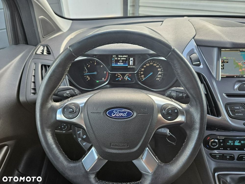 Ford Tourneo Connect Grand - 31