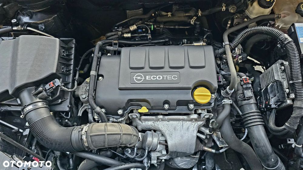 Opel Astra 1.4 Turbo Innovation - 26