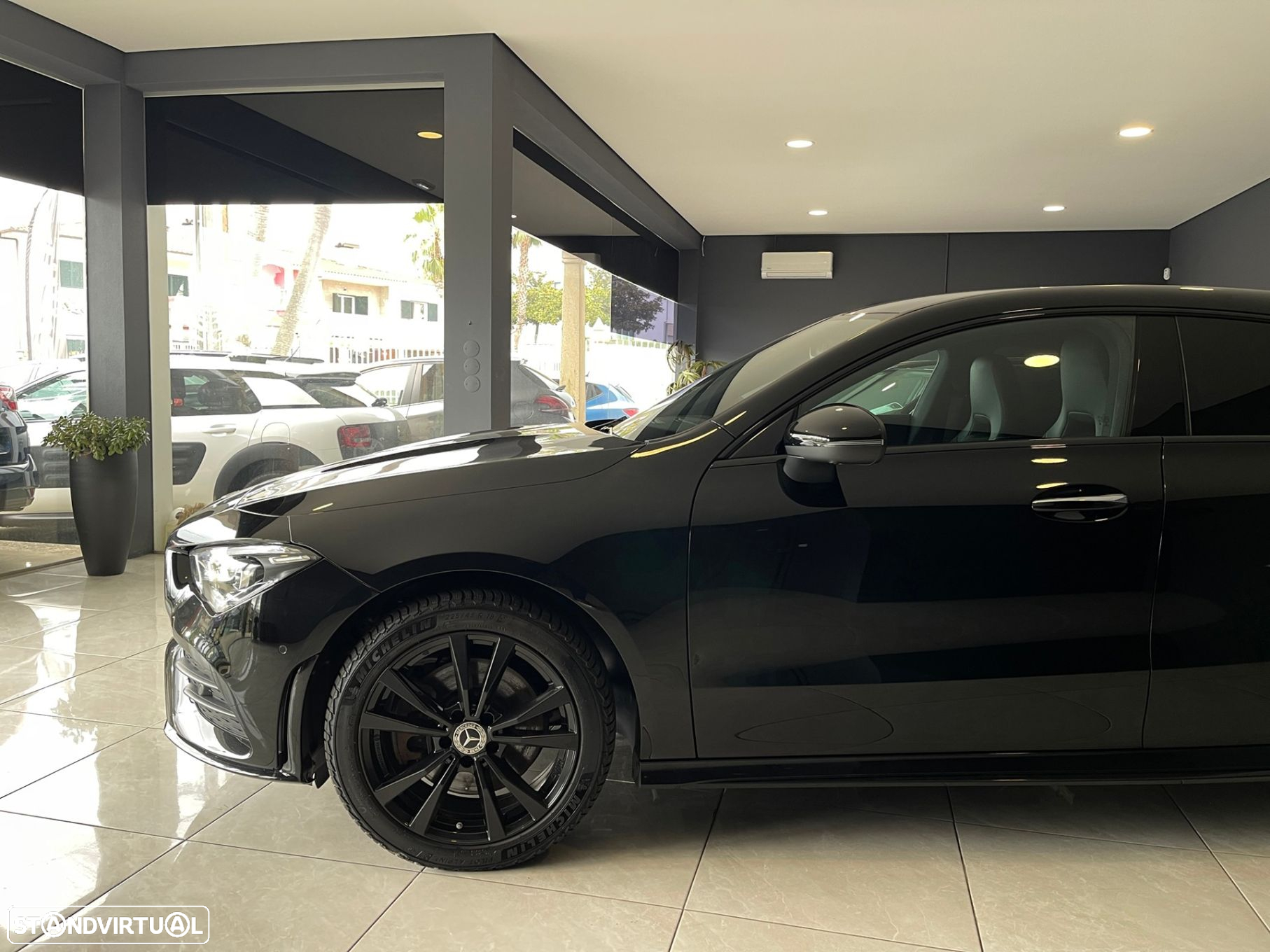Mercedes-Benz CLA 250 - 12