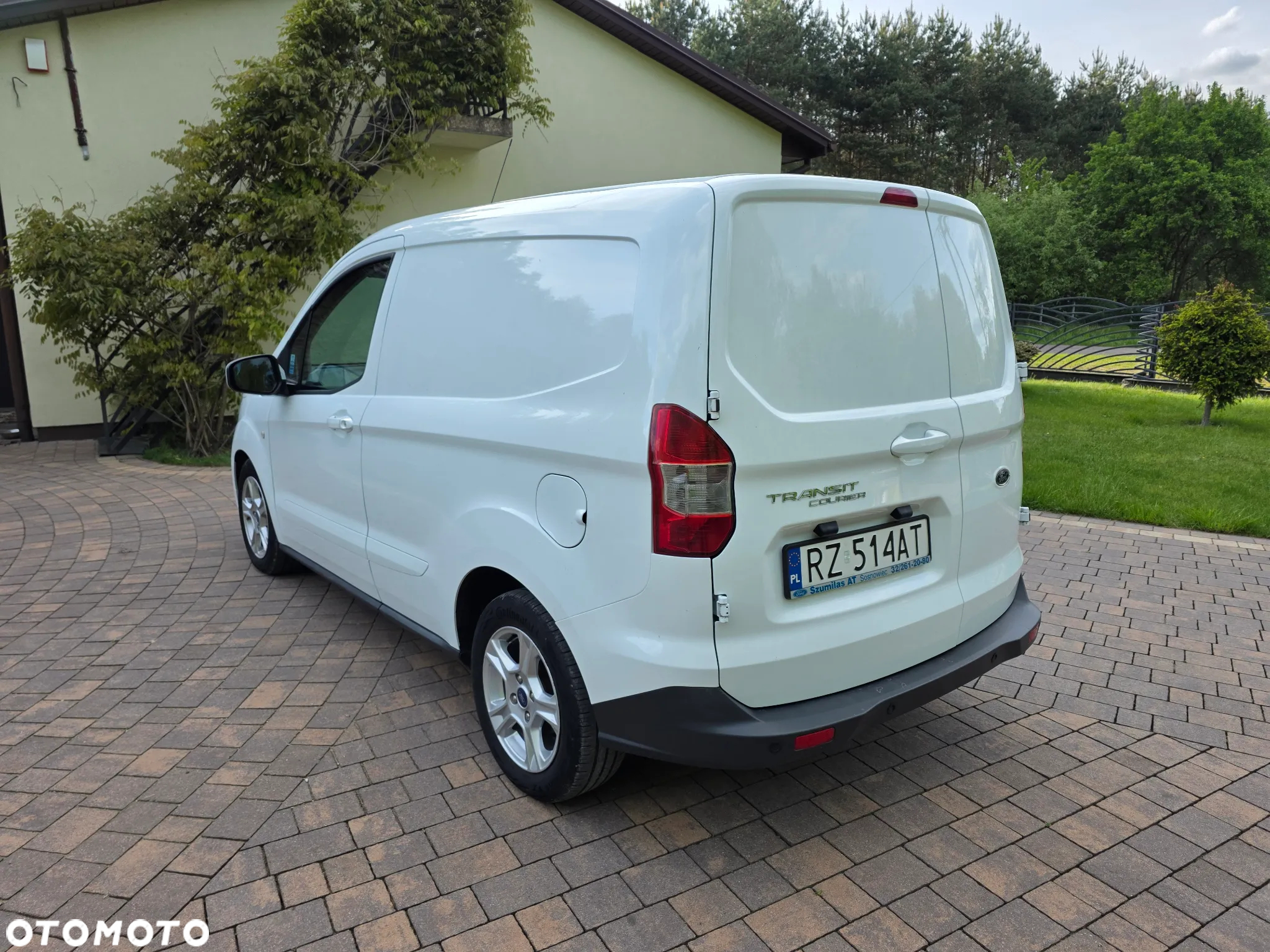 Ford Transit Courier - 6