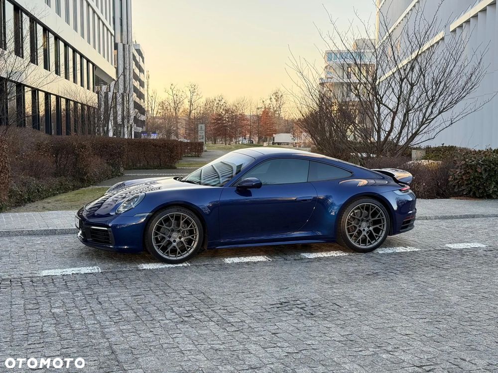 Porsche 911 Carrera - 3