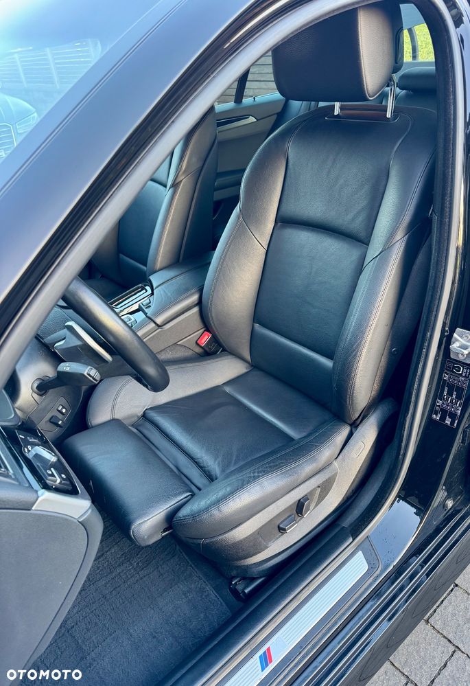 BMW Seria 5 535i Sport-Aut Modern Line - 12