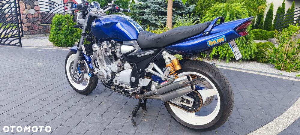 Yamaha XJR - 5