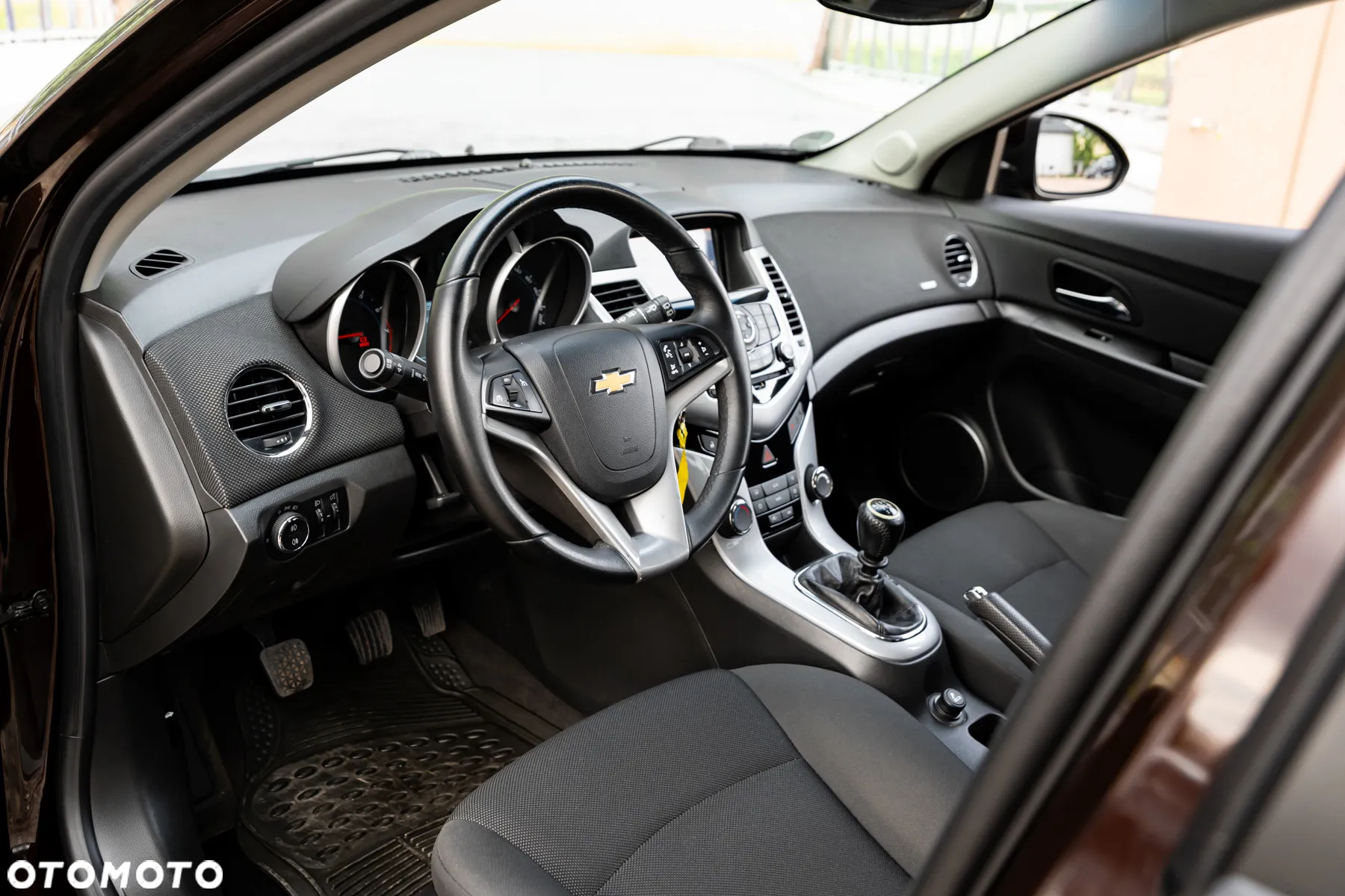 Chevrolet Cruze - 19