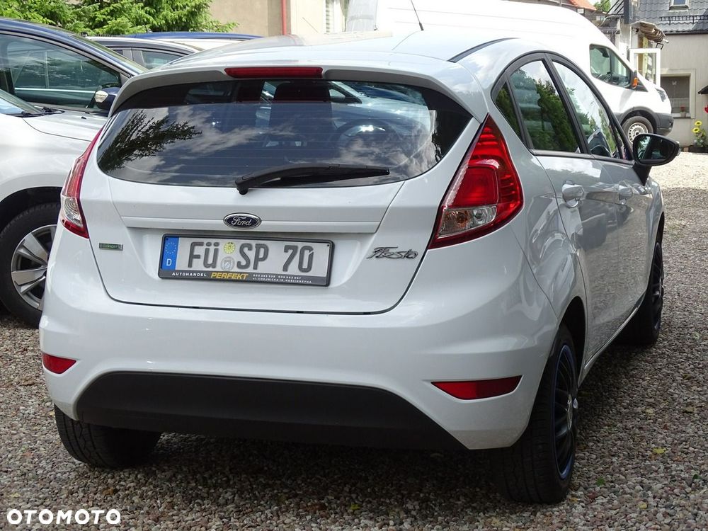 Ford Fiesta - 12