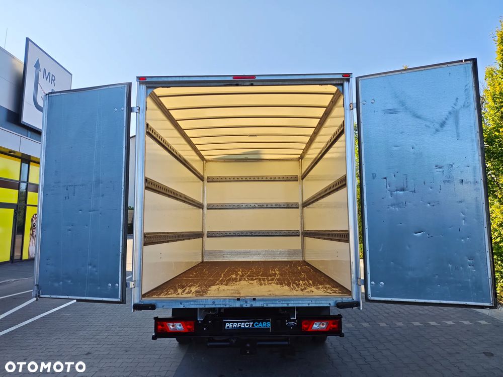 Ford Transit - 29