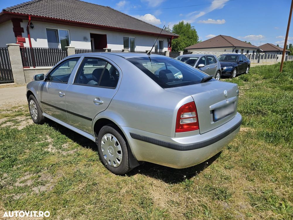Skoda Octavia Tour 1.6 - 5