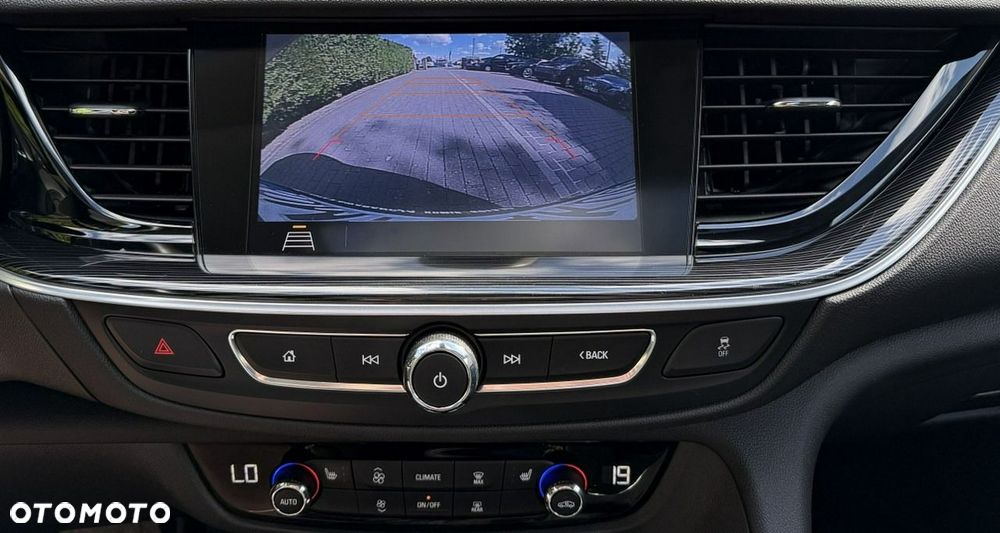 Opel Insignia - 19