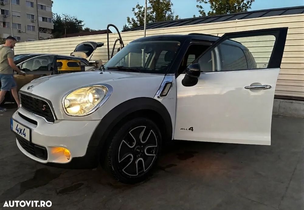 Mini Countryman - 4