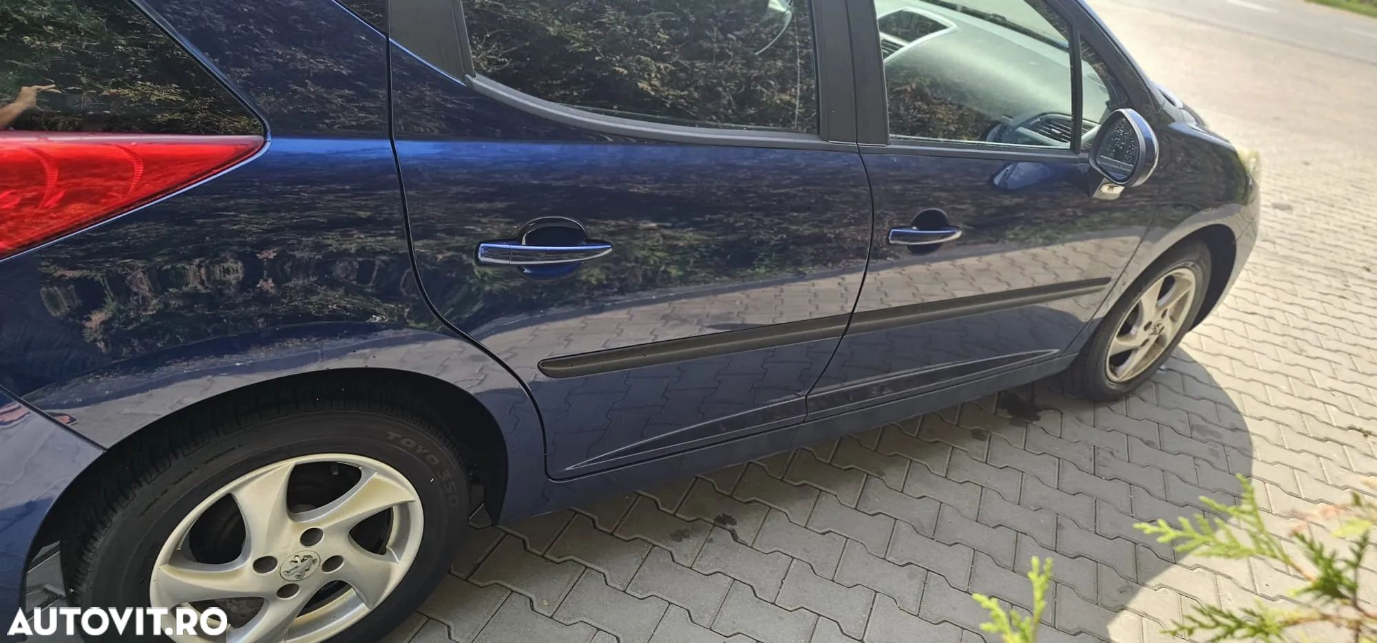 Peugeot 207 - 1